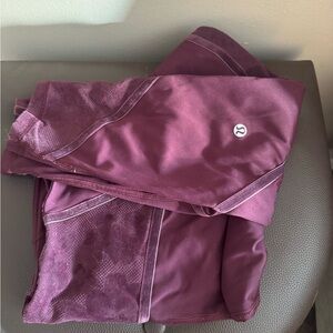Lululemon maroon Leggings